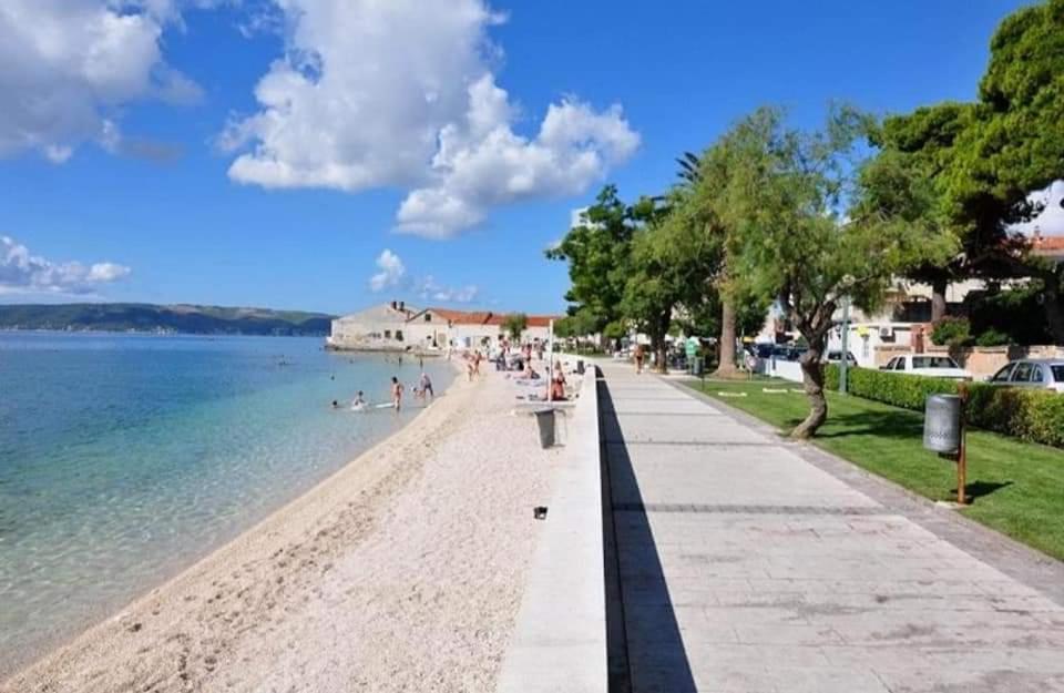 Modern Apartment With Large Pool&Sea View Kastela Luaran gambar