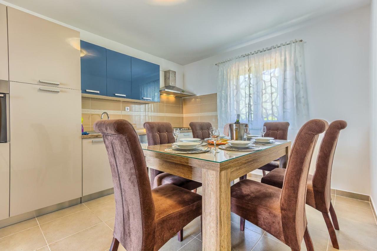 Modern Apartment With Large Pool&Sea View Kastela Luaran gambar